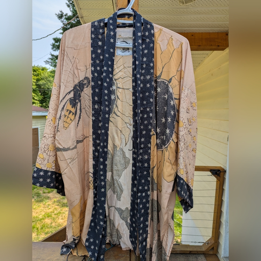 Market Of Stars - Floral Kimono with Star And Sunflower 🌻 Accents
